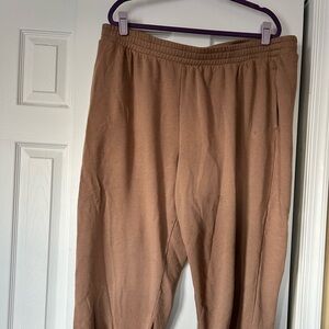 Women’s High Waisted Comfy Joggers in Brown by Old Navy. Size XXL